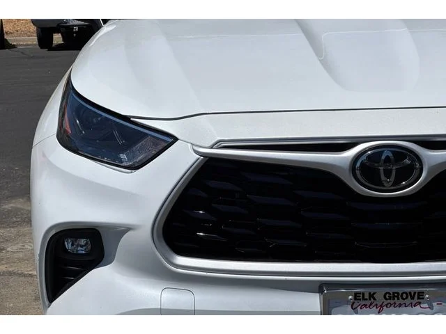 SEMINUEVOS TOYOTA Highlander at ELK GROVE in Elk Grove Buick GMC