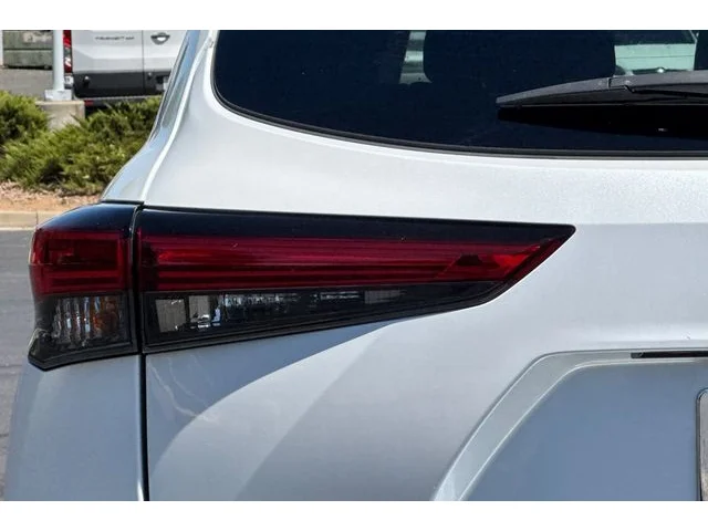 SEMINUEVOS TOYOTA Highlander at ELK GROVE in Elk Grove Buick GMC