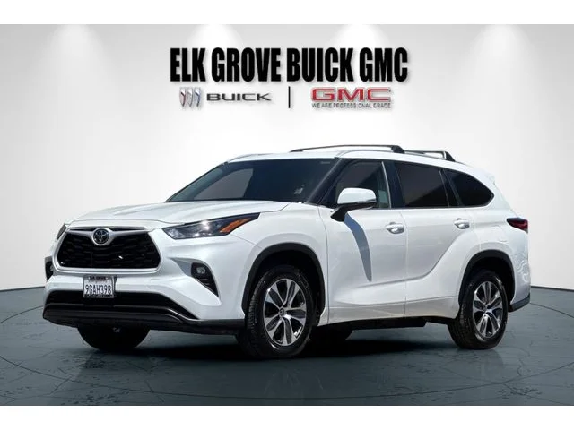 SEMINUEVOS TOYOTA Highlander at ELK GROVE in Elk Grove Buick GMC