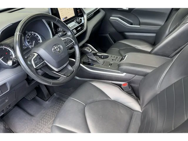 SEMINUEVOS TOYOTA Highlander at ELK GROVE in Elk Grove Buick GMC