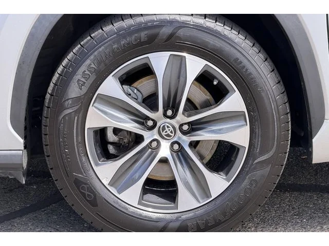 SEMINUEVOS TOYOTA Highlander at ELK GROVE in Elk Grove Buick GMC