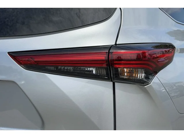 SEMINUEVOS TOYOTA Highlander at ELK GROVE in Elk Grove Buick GMC