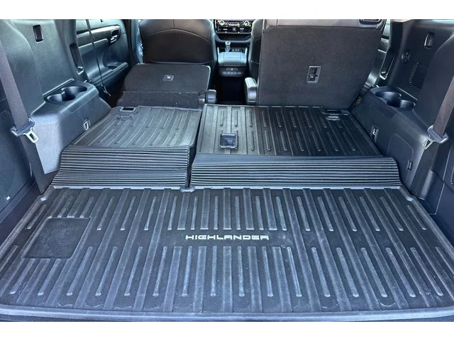 SEMINUEVOS TOYOTA Highlander at ELK GROVE in Elk Grove Buick GMC