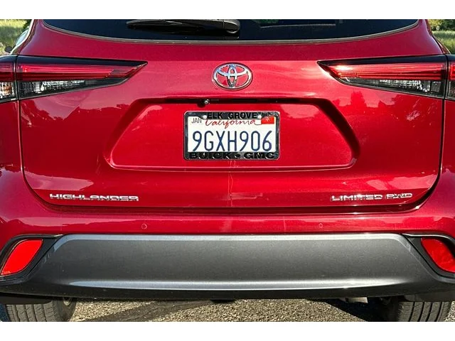 SEMINUEVOS TOYOTA Highlander at ELK GROVE in Elk Grove Buick GMC