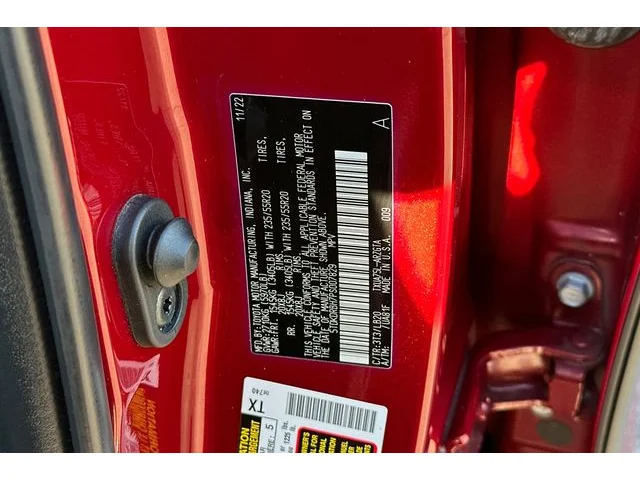 SEMINUEVOS TOYOTA Highlander at ELK GROVE in Elk Grove Buick GMC