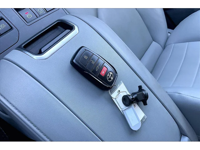 SEMINUEVOS TOYOTA Highlander a Estados en autogozo
