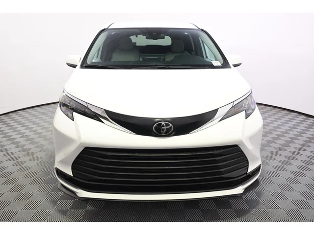 SEMINUEVOS TOYOTA Sienna a Estados en autogozo