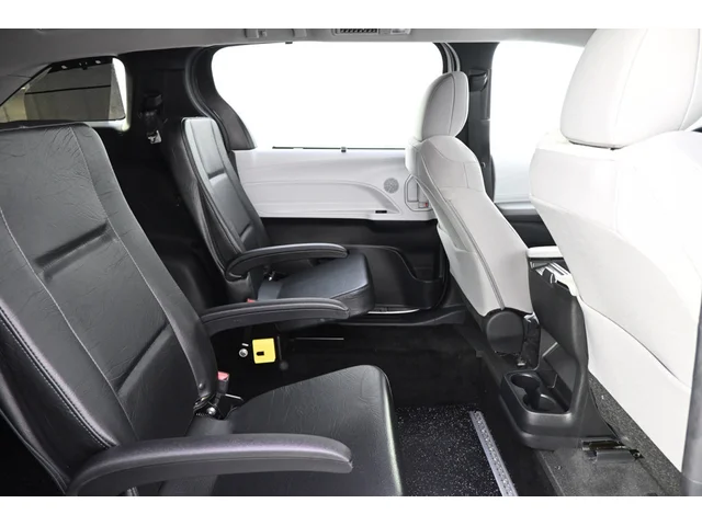 SEMINUEVOS TOYOTA Sienna a Estados en autogozo