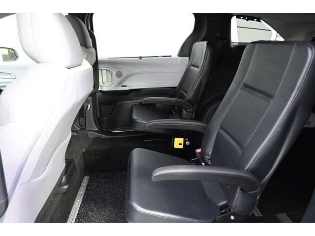 SEMINUEVOS TOYOTA Sienna a Estados en autogozo