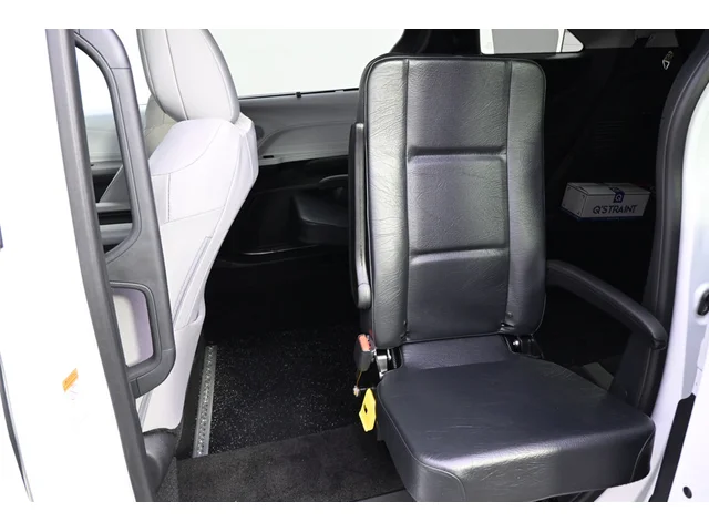 SEMINUEVOS TOYOTA Sienna a Estados en autogozo