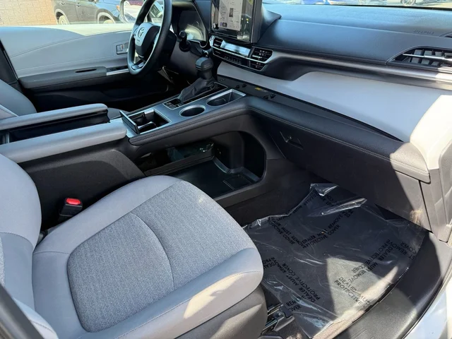 SEMINUEVOS TOYOTA Sienna a Estados en autogozo