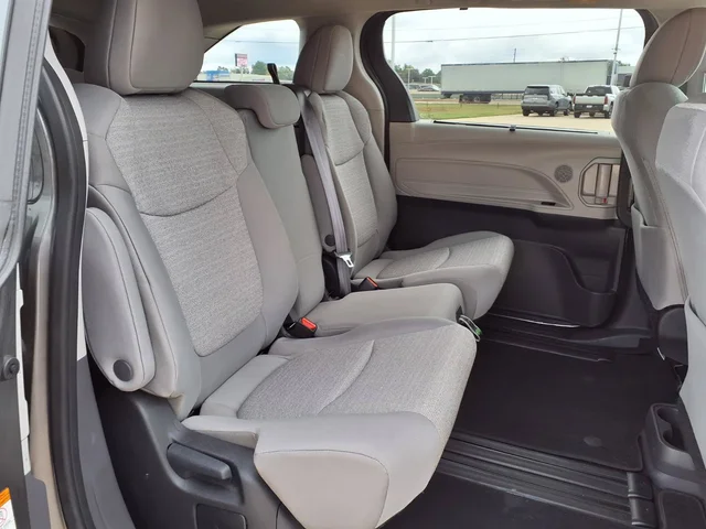 SEMINUEVOS TOYOTA Sienna a Estados en autogozo