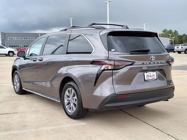 SEMINUEVOS TOYOTA Sienna a Estados en autogozo