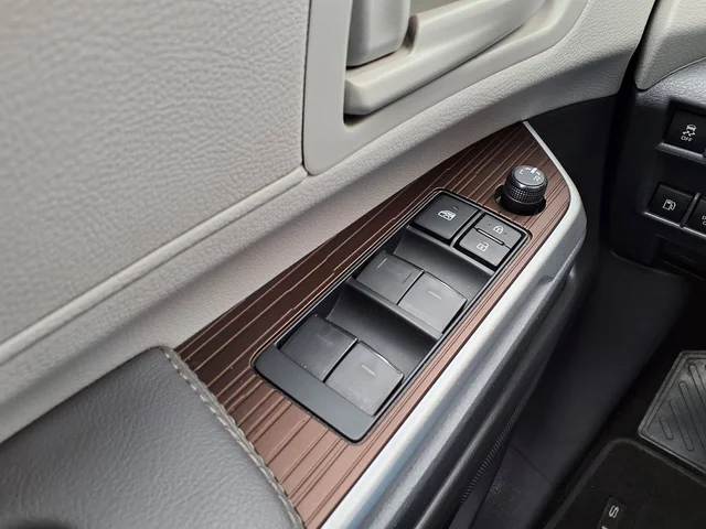 SEMINUEVOS TOYOTA Sienna a Estados en autogozo