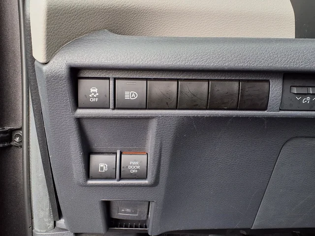 SEMINUEVOS TOYOTA Sienna a Estados en autogozo