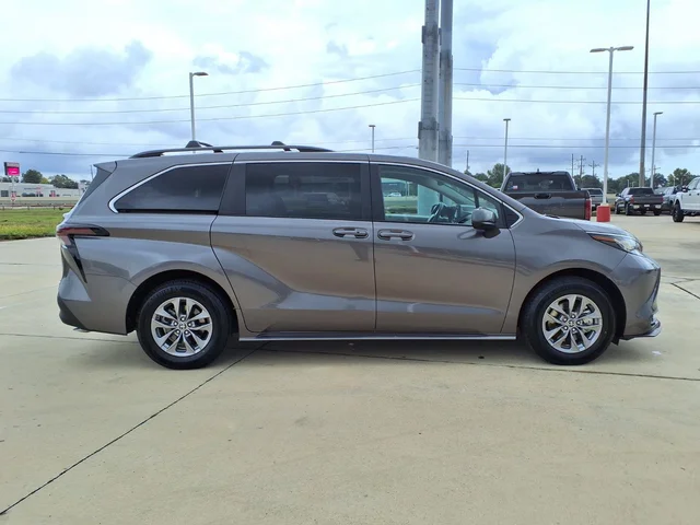 SEMINUEVOS TOYOTA Sienna a Estados en autogozo