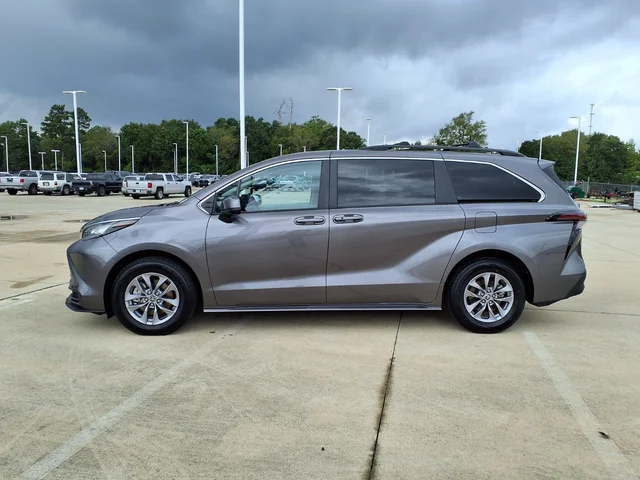 SEMINUEVOS TOYOTA Sienna a Estados en autogozo