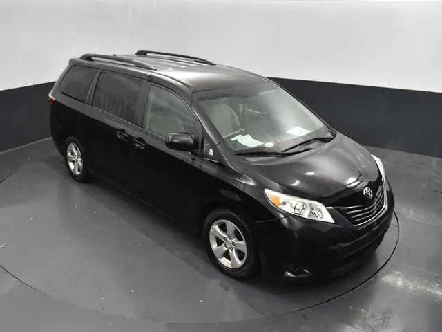 SEMINUEVOS TOYOTA Sienna a Estados en autogozo