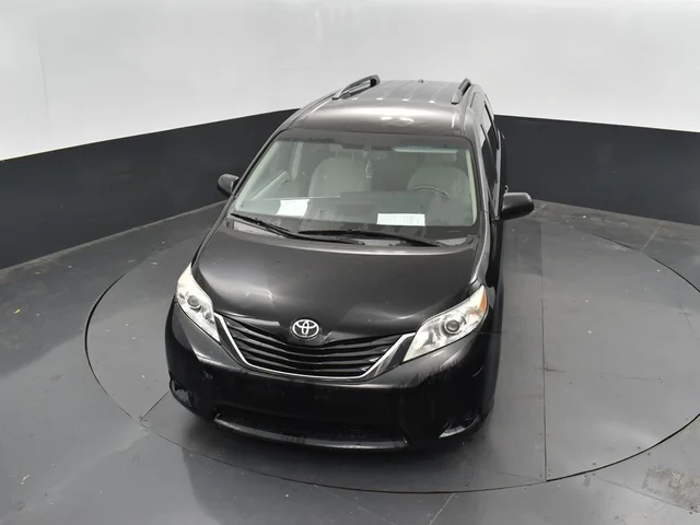 SEMINUEVOS TOYOTA Sienna a Estados en autogozo