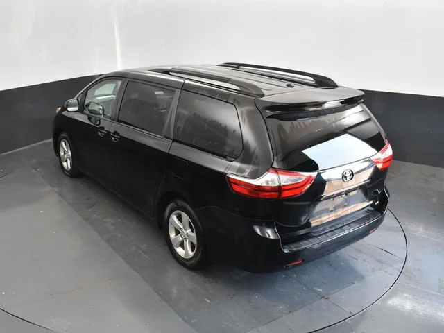 SEMINUEVOS TOYOTA Sienna a Estados en autogozo