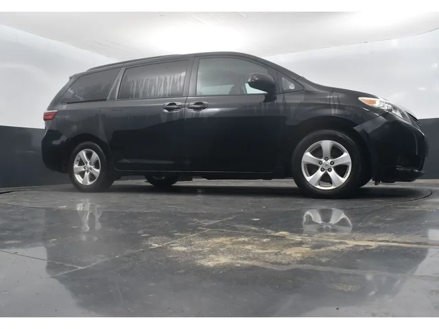 SEMINUEVOS TOYOTA Sienna a Estados en autogozo