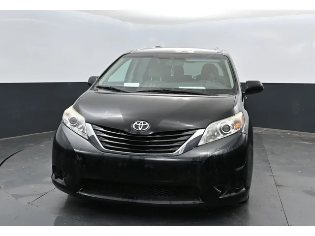 SEMINUEVOS TOYOTA Sienna a Estados en autogozo