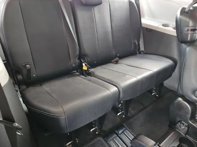 SEMINUEVOS TOYOTA Sienna a Estados en autogozo