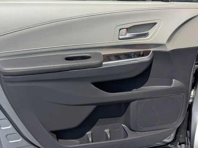 SEMINUEVOS TOYOTA Sienna a Estados en autogozo