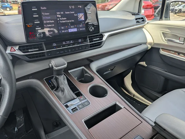 SEMINUEVOS TOYOTA Sienna a Estados en autogozo
