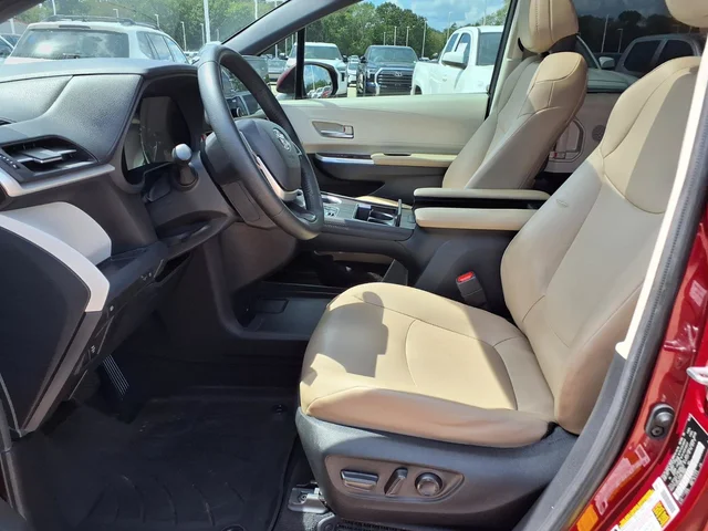 SEMINUEVOS TOYOTA Sienna a Estados en autogozo