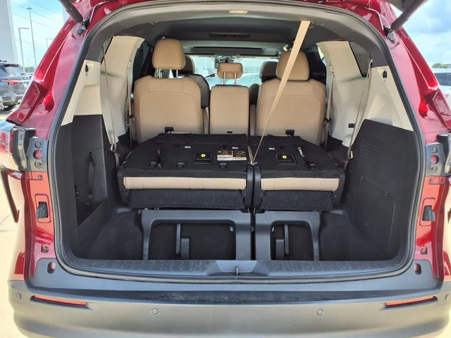 SEMINUEVOS TOYOTA Sienna a Estados en autogozo