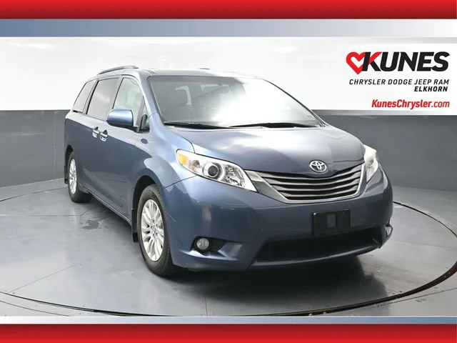 SEMINUEVOS TOYOTA Sienna a Estados en autogozo