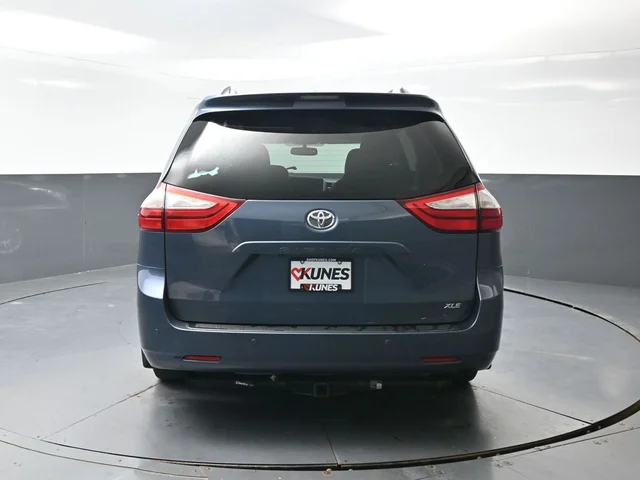 SEMINUEVOS TOYOTA Sienna a Estados en autogozo