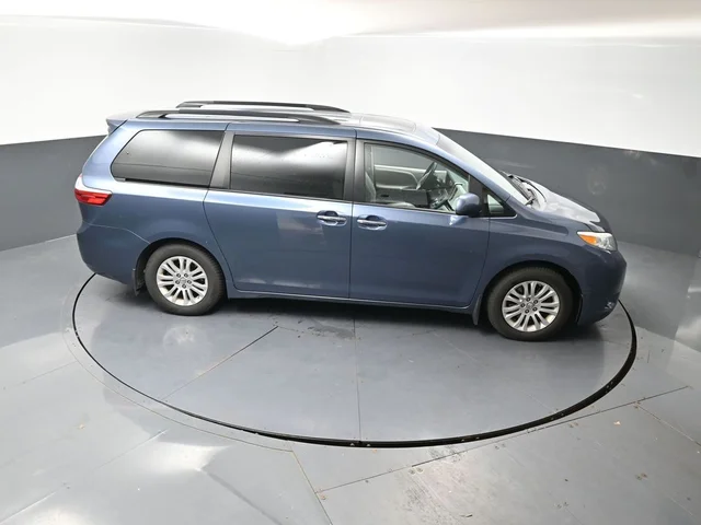 SEMINUEVOS TOYOTA Sienna a Estados en autogozo