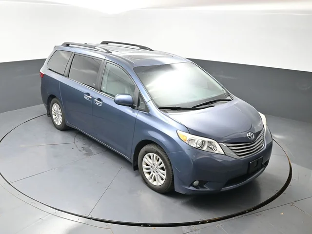 SEMINUEVOS TOYOTA Sienna a Estados en autogozo