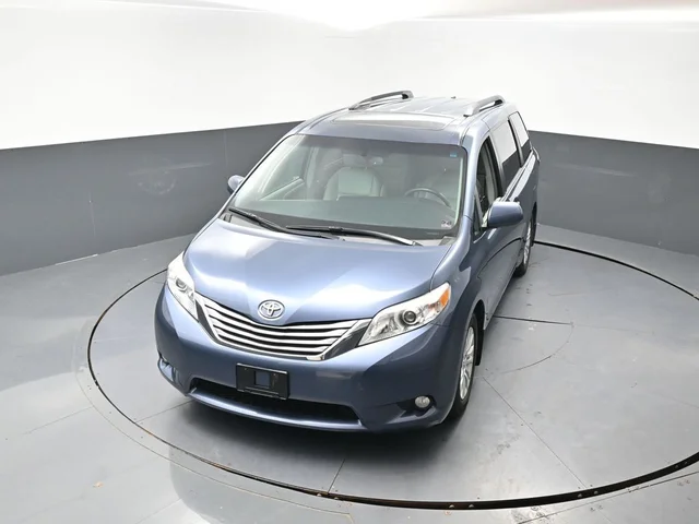 SEMINUEVOS TOYOTA Sienna a Estados en autogozo