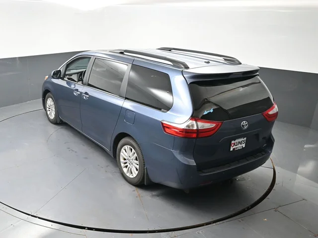 SEMINUEVOS TOYOTA Sienna a Estados en autogozo