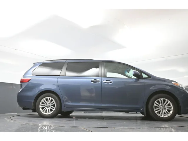 SEMINUEVOS TOYOTA Sienna a Estados en autogozo