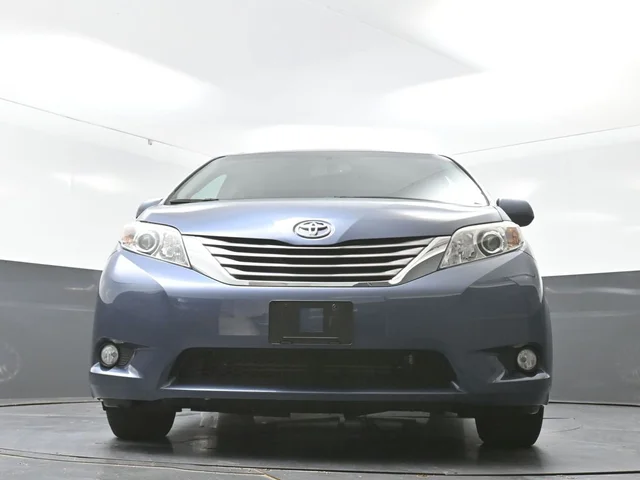 SEMINUEVOS TOYOTA Sienna a Estados en autogozo