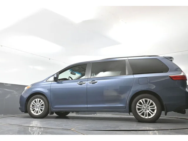 SEMINUEVOS TOYOTA Sienna a Estados en autogozo
