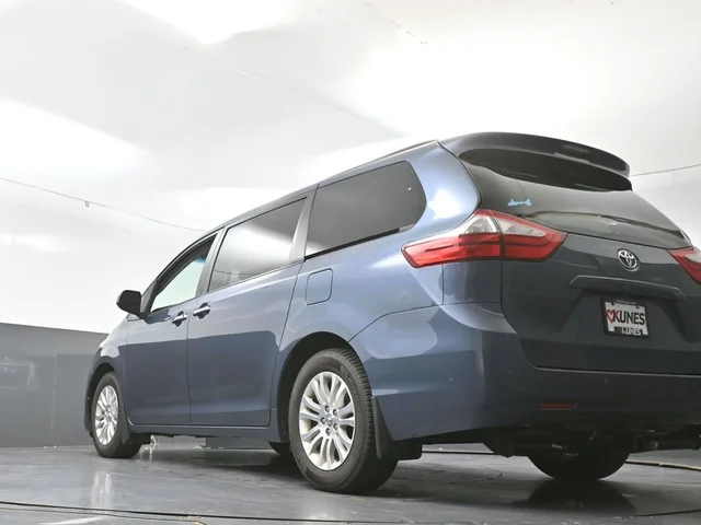SEMINUEVOS TOYOTA Sienna a Estados en autogozo