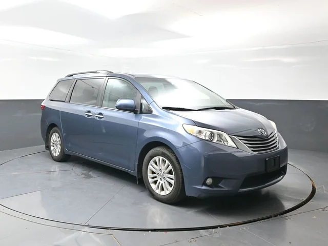 SEMINUEVOS TOYOTA Sienna a Estados en autogozo