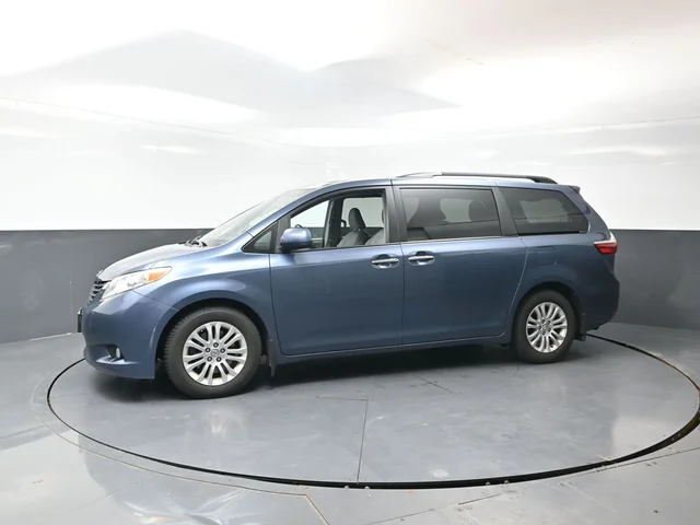 SEMINUEVOS TOYOTA Sienna a Estados en autogozo