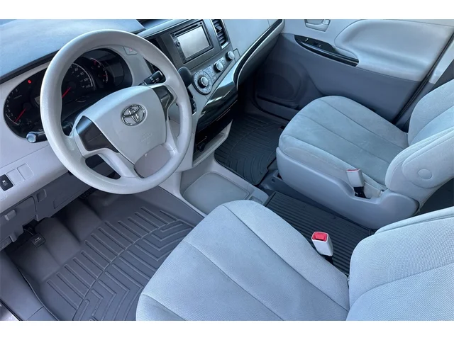 Pre-Owned TOYOTA Sienna at Anderson Honda in Palo Alto