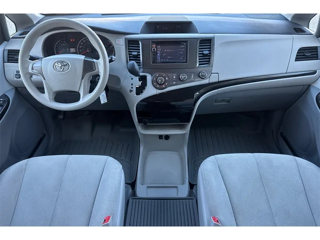Pre-Owned TOYOTA Sienna at Anderson Honda in Palo Alto