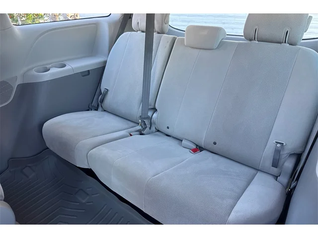 Pre-Owned TOYOTA Sienna at Anderson Honda in Palo Alto