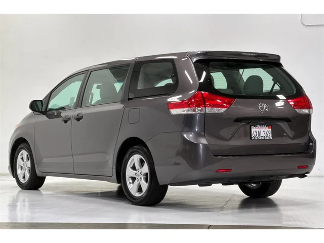 Pre-Owned TOYOTA Sienna at Anderson Honda in Palo Alto