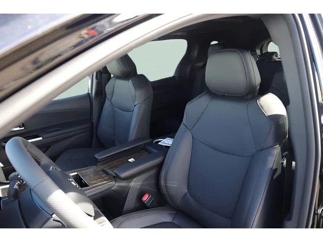 Nuevos TOYOTA SIENNA à Estados chez autogozo