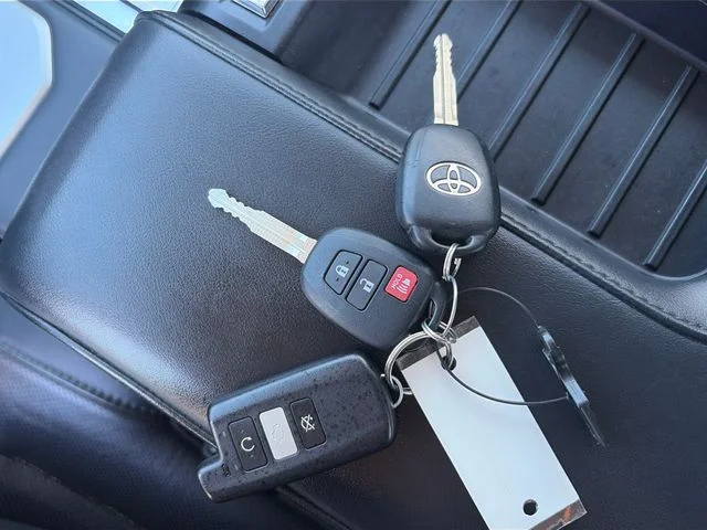 SEMINUEVOS TOYOTA Tundra a Estados en autogozo
