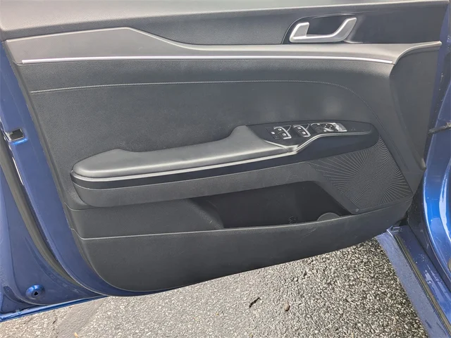 SEMINUEVOS KIA K5 at Kennesaw, in Town Center Nissan